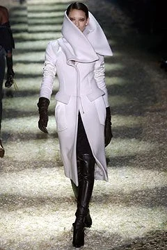 Look 18